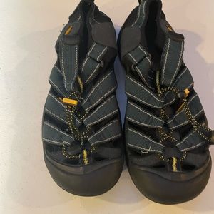 Keen Ladies Beach Shoes